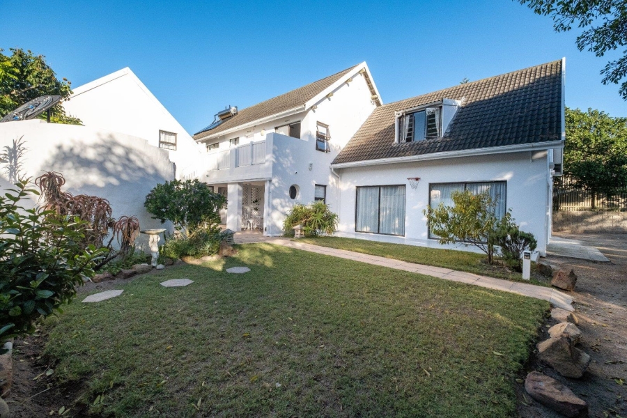 7 Bedroom Property for Sale in St Francis Bay Village Eastern Cape